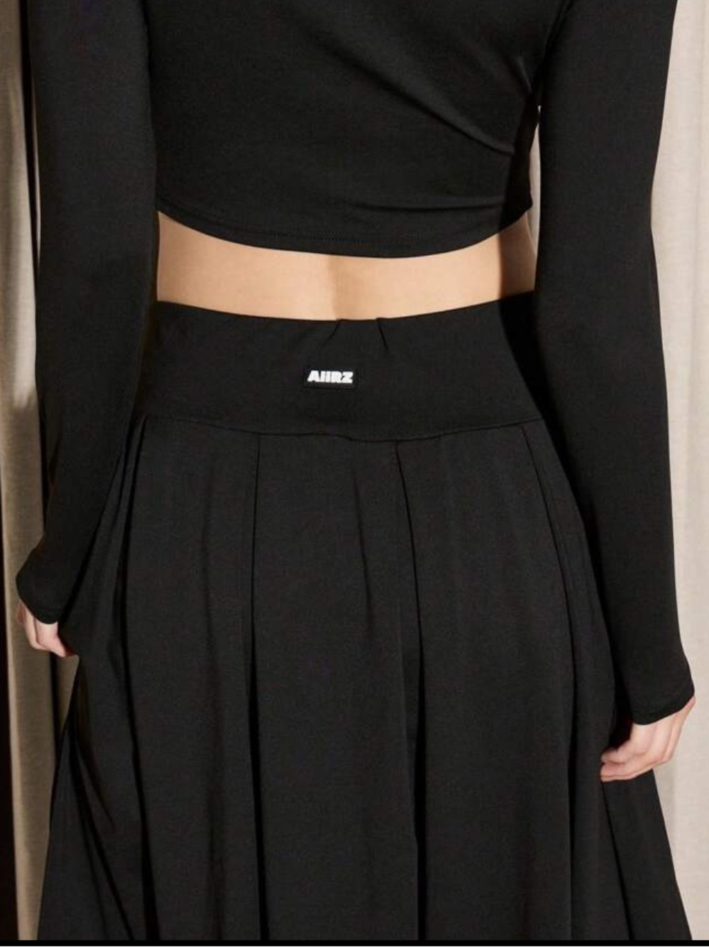 Black Pleated Maxi Skirt - Picture 3 of 5
